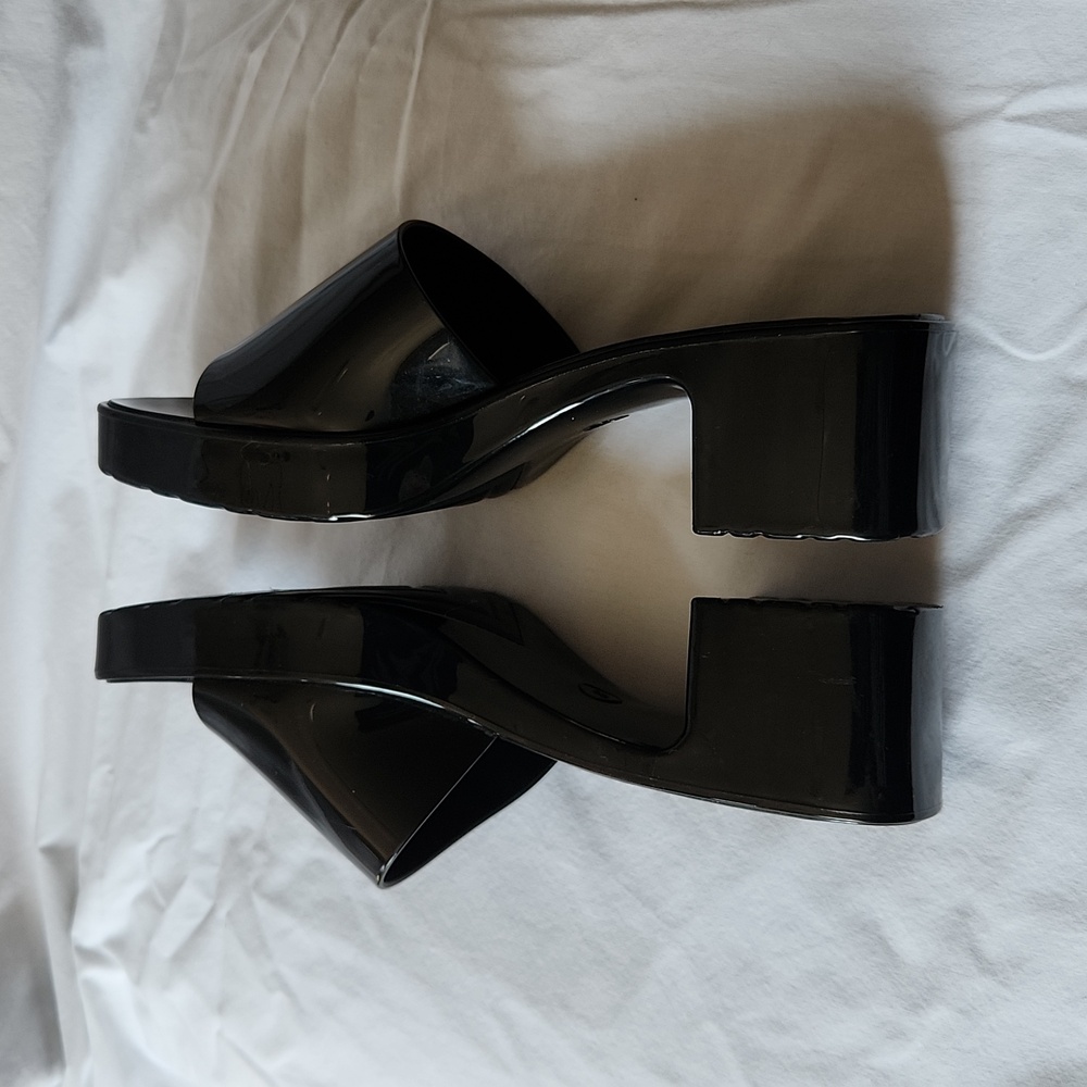 Beach By Matisse Patent Slip On Sandals - Picture 6 of 12